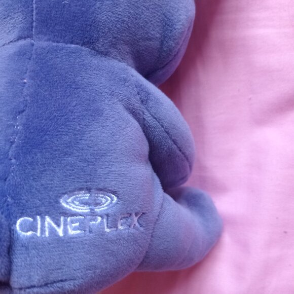 Cineplex Remy the Bulldog plush - Picture 3 of 3